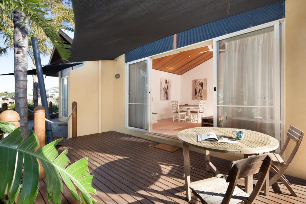 Sails Two Apartment